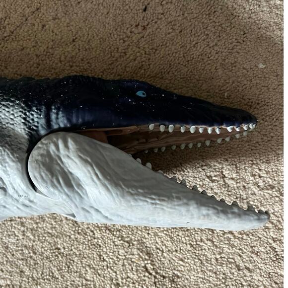 Jurassic World Dominion Mosasaurus - Mattel collousal sz action figure 30” - Picture 5 of 14